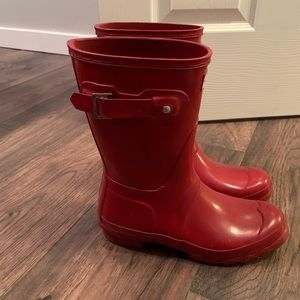 Hunter Original short glossy red rain boots size 7